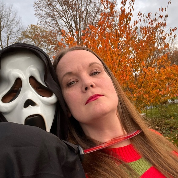 MEET YOUR SELLER MICHELLE - Picture 6 of 6